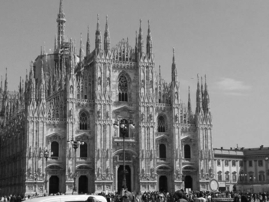 Cathedral Square in Milan